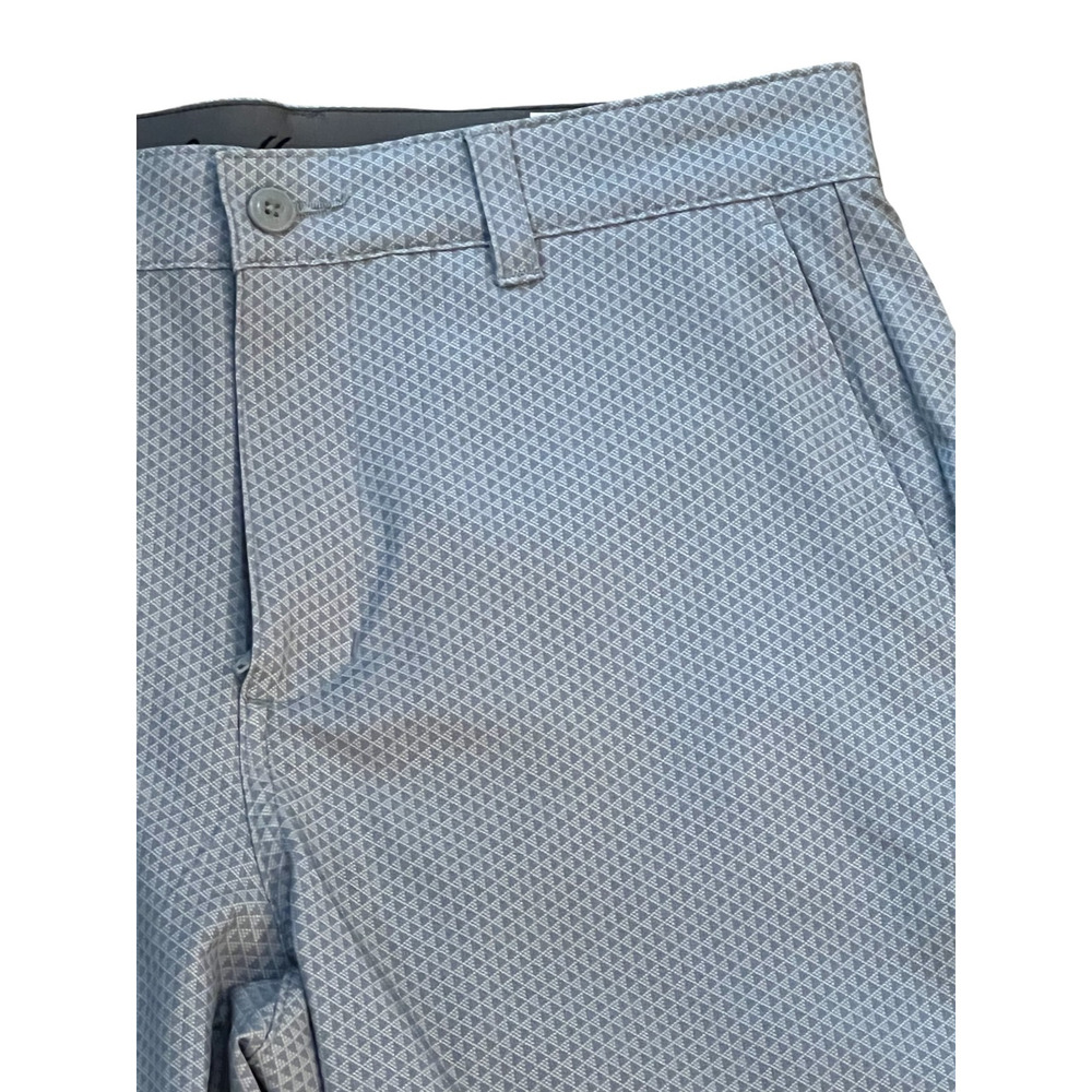Ben Hogan Performance Golf Shorts Men's 30x8.5 Tan Navy Gray Patterned Set of 3 - Picture 6 of 16